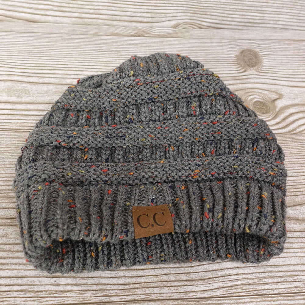 C.C. EXCLUSIVES 100% ACRYLIC GREY WINTER‎ HAT CAP BEANIE WOMENS